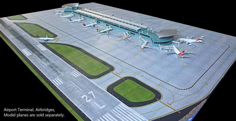 1 by 4000 Scale Airport Matt Set D38020