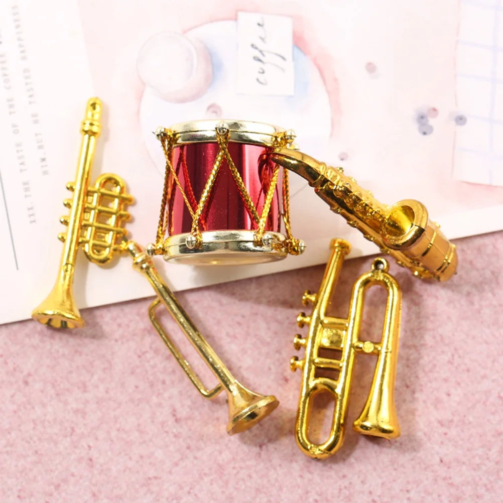 25 Pcs Plastic Dollhouse Accessories Toys F239