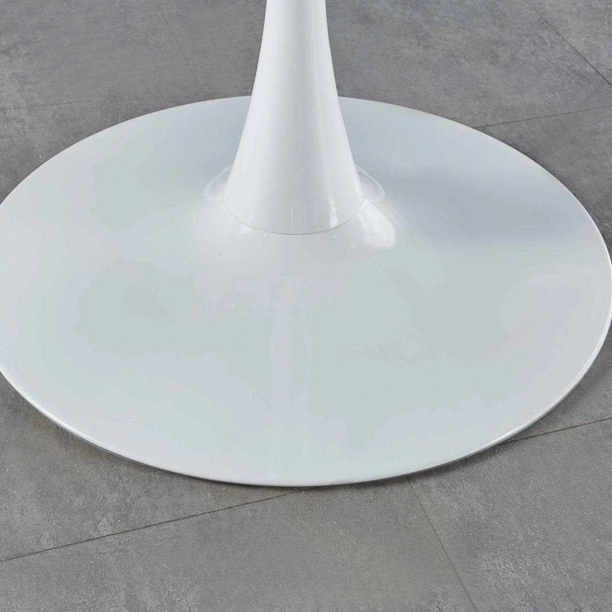 White Tulip Round MDF Pedestal Dining Table V663794