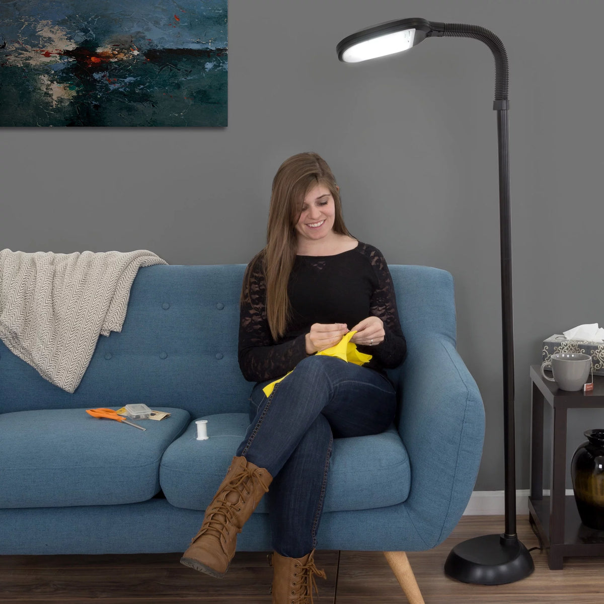 Black Floor Lamp with Bendable Neck J900955