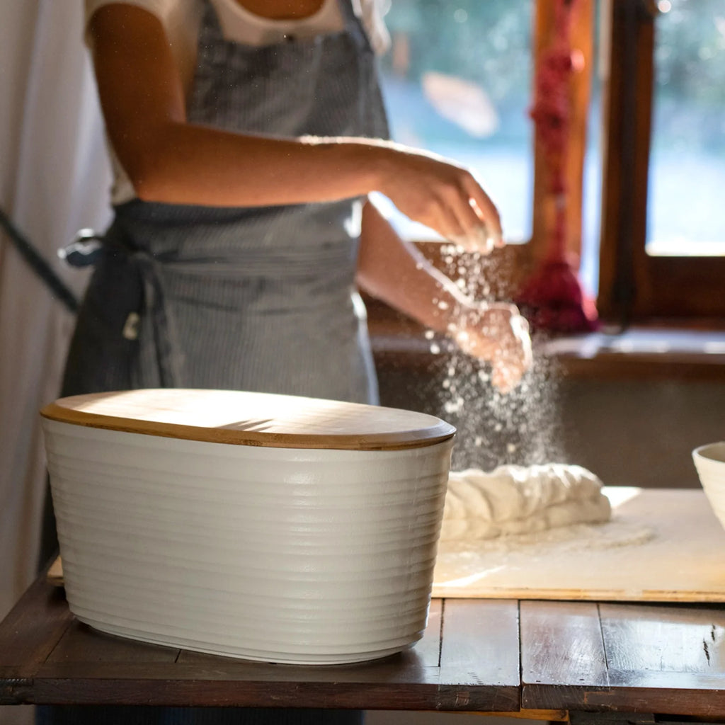 Bread Bin J720