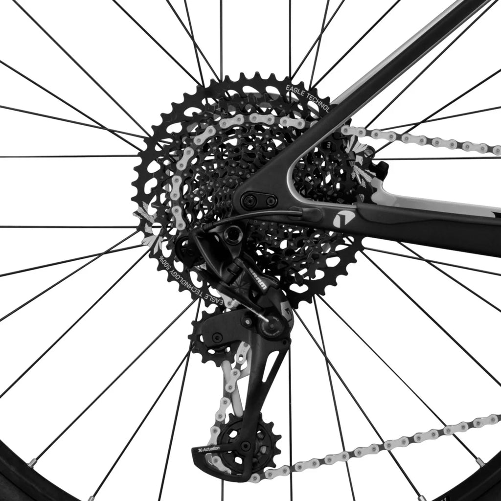 Carbon Medium Mountain Bike M326