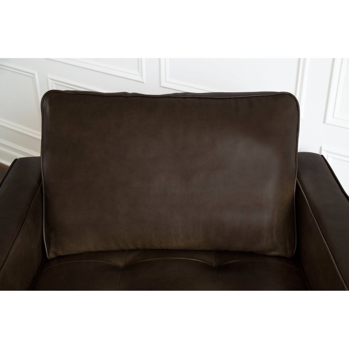 Camel Top-Grain Leather Armchair Y1689