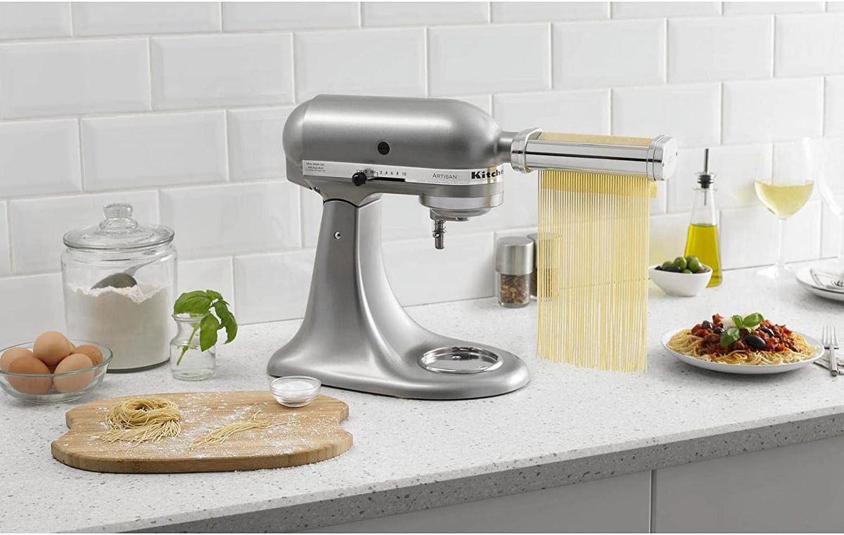 White Pasta Press Attachment with 6 Interchangeable Pasta Plates P9146