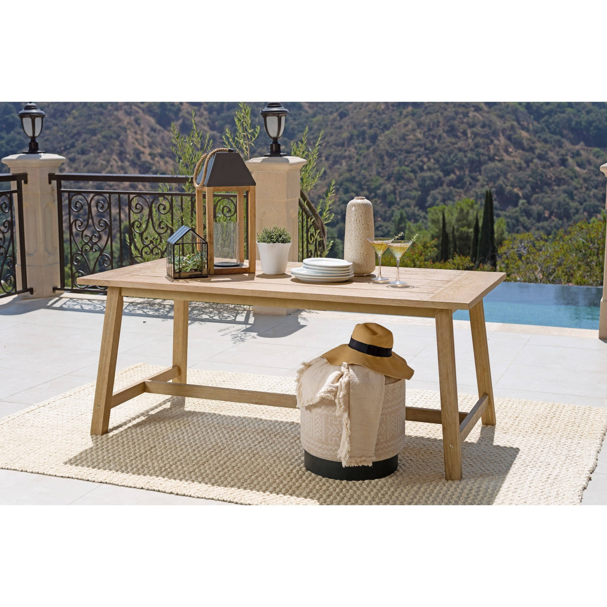 Light Brown Eucalyptus Wood Rectangular Outdoor Dining Table B969