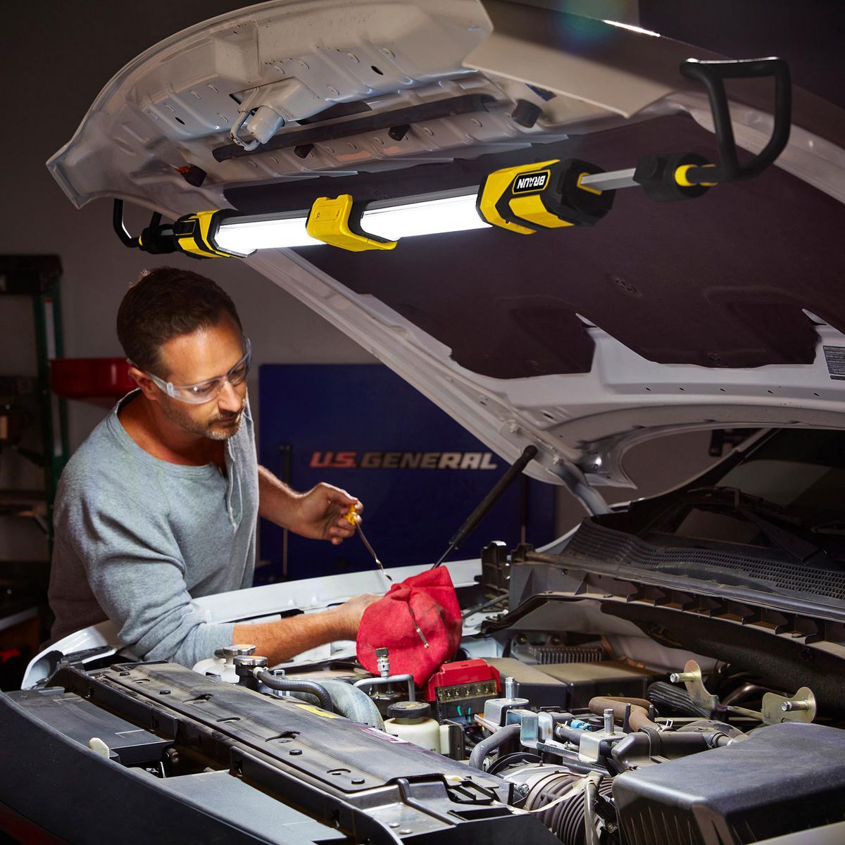 2000 Lumen Foldable Underhood Light M3109