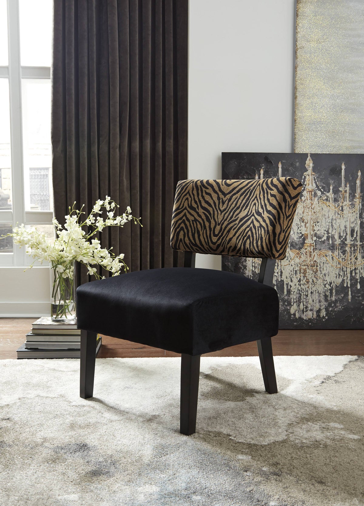 Gold Black Accent Chair Q69793