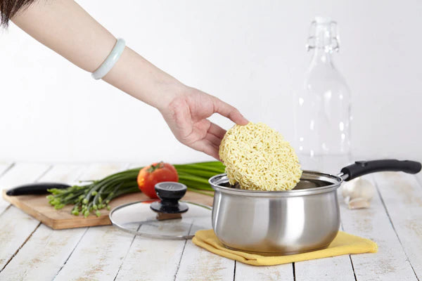 Stainless-Steel Sauce Pan with Glass Lid 18cm D4868