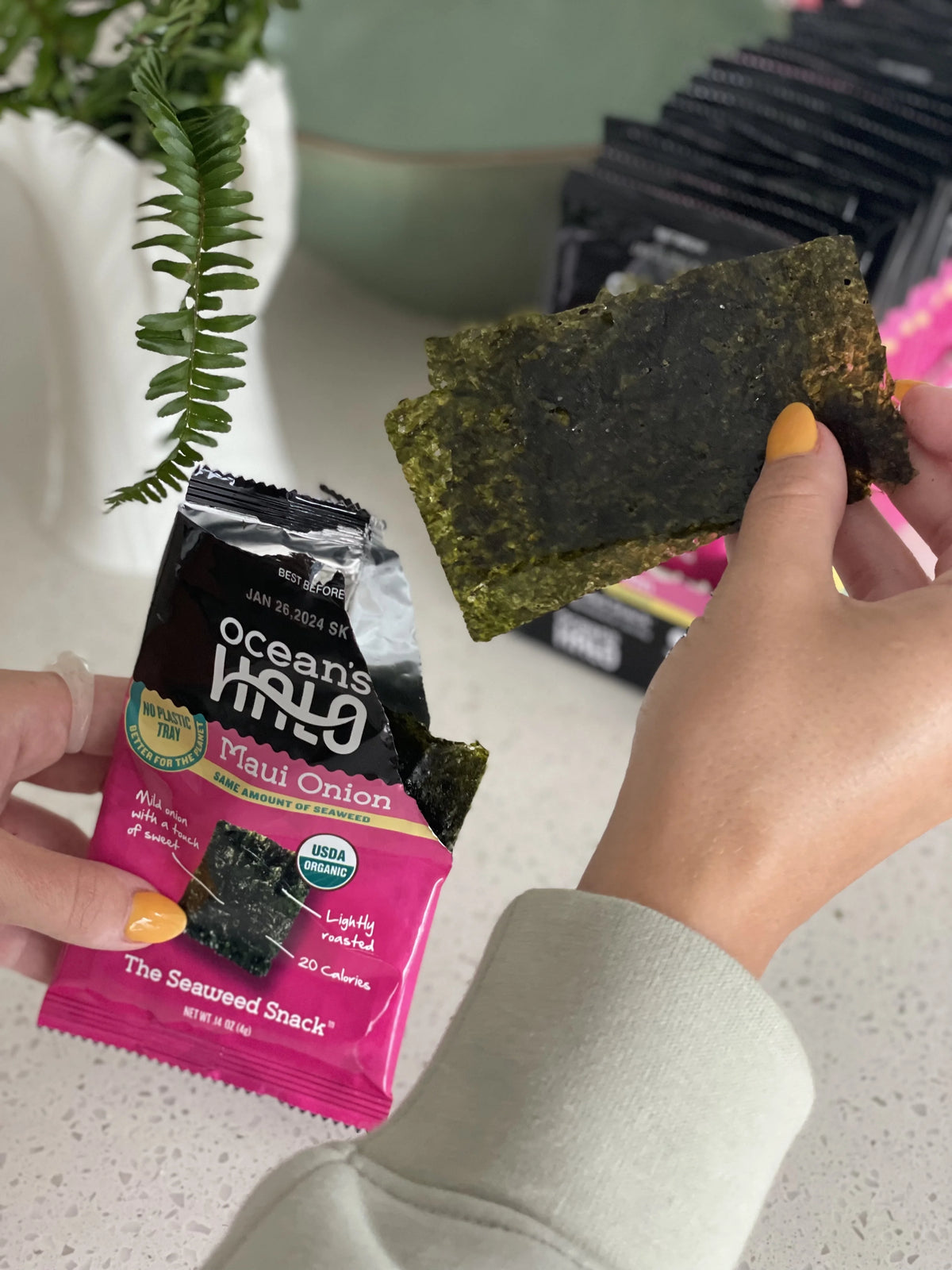 24 Pack Organic Seaweed Snacks, Maui Onion, .14oz Each S2741