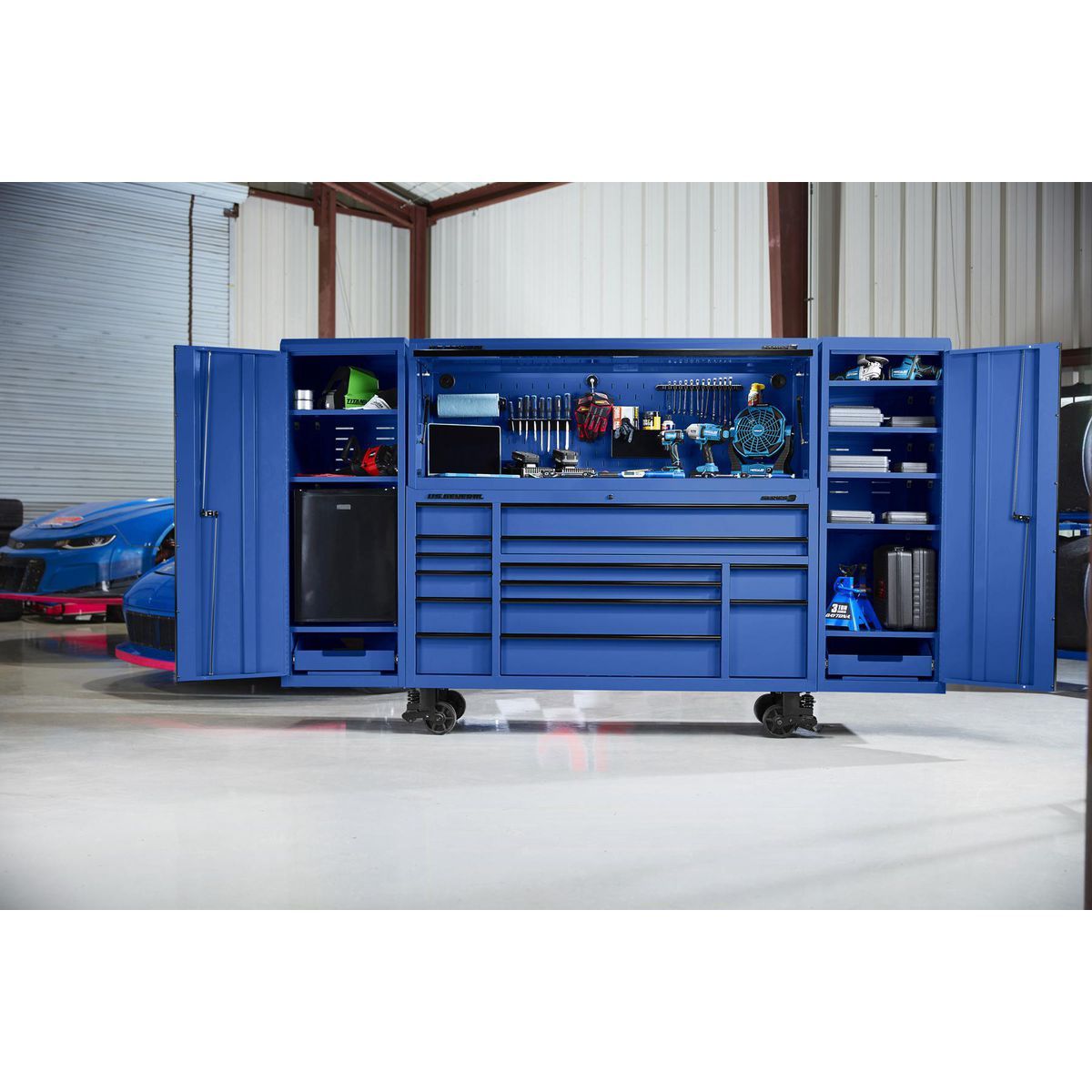 22 in. End Locker U903
